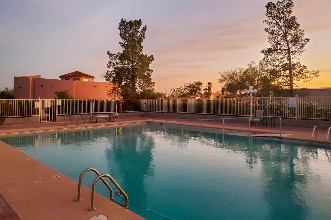 Tranquil Eloy Apartment With Oasis Courtyard! エクステリア 写真